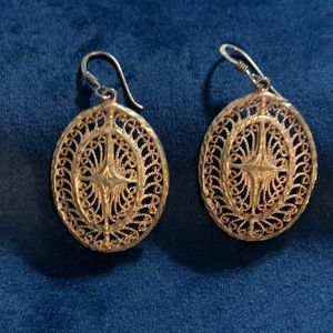 Lace medallion earrings .925